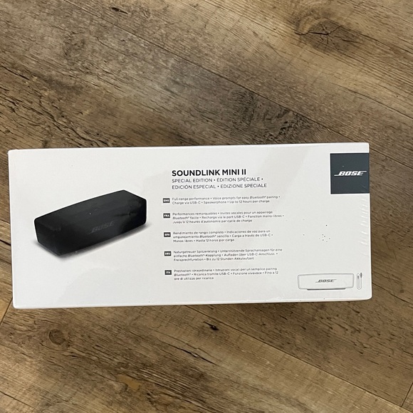 New in Box, never opened. Bose SoundLink Mini II Special Edition in Black - Picture 2 of 3